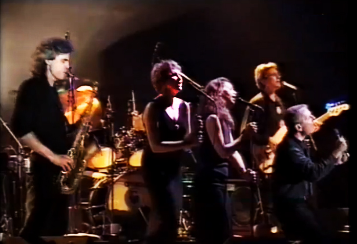 Striking Images Of Leonard Cohen & His Band - Barcelona 1993 ...